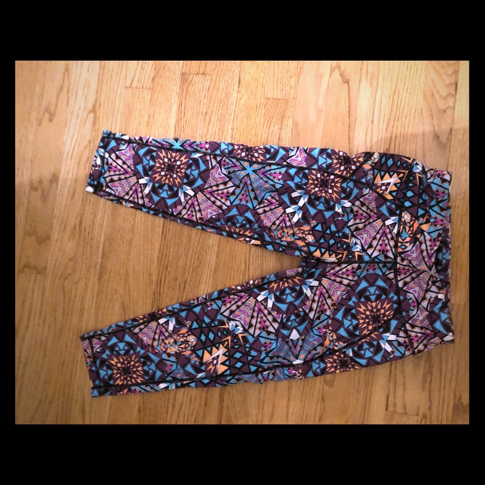 Sweaty Betty crop psychedelic print size Small